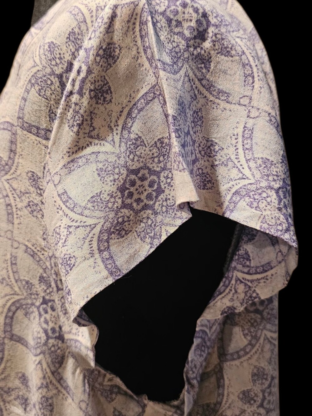 2 For 1š!! Lightweight Linen-Blend Tie-Waist Vest & Patterned Sleeve Blouse - Picture 7 of 9